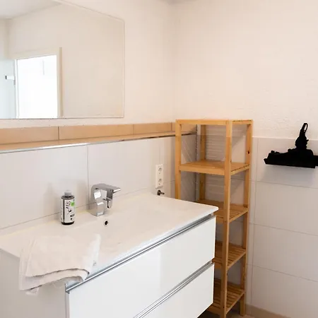 Designer Loft Center, Secured Parking, Cozy Apartment, Nuerburgring Apartment *