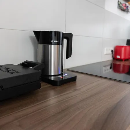 Designer Loft Center, Secured Parking, Cozy Apartment, Nuerburgring 아파트 *