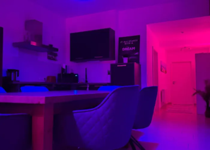 Designer Loft Center, Secured Parking, Cozy Apartment, Nuerburgring Appartement *